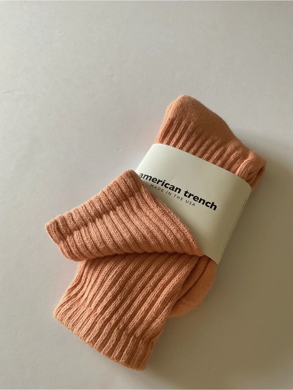 AMERICAN TRENCH WOMENS COTTON SOLID CREW SOCKS PINK PEACH OS NWT